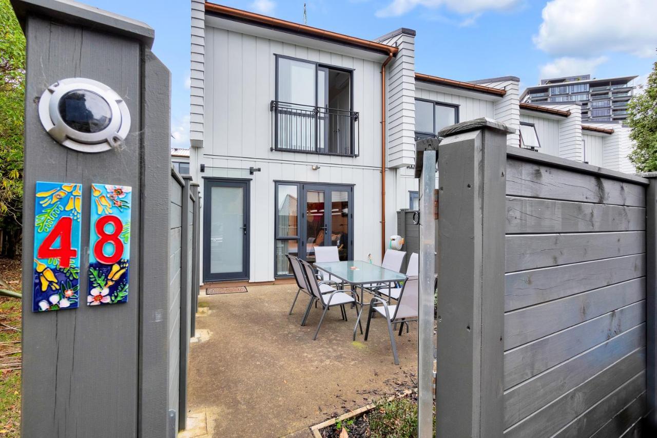 Greenwich Townhouse With Parking And Air-Con 奥克兰 外观 照片
