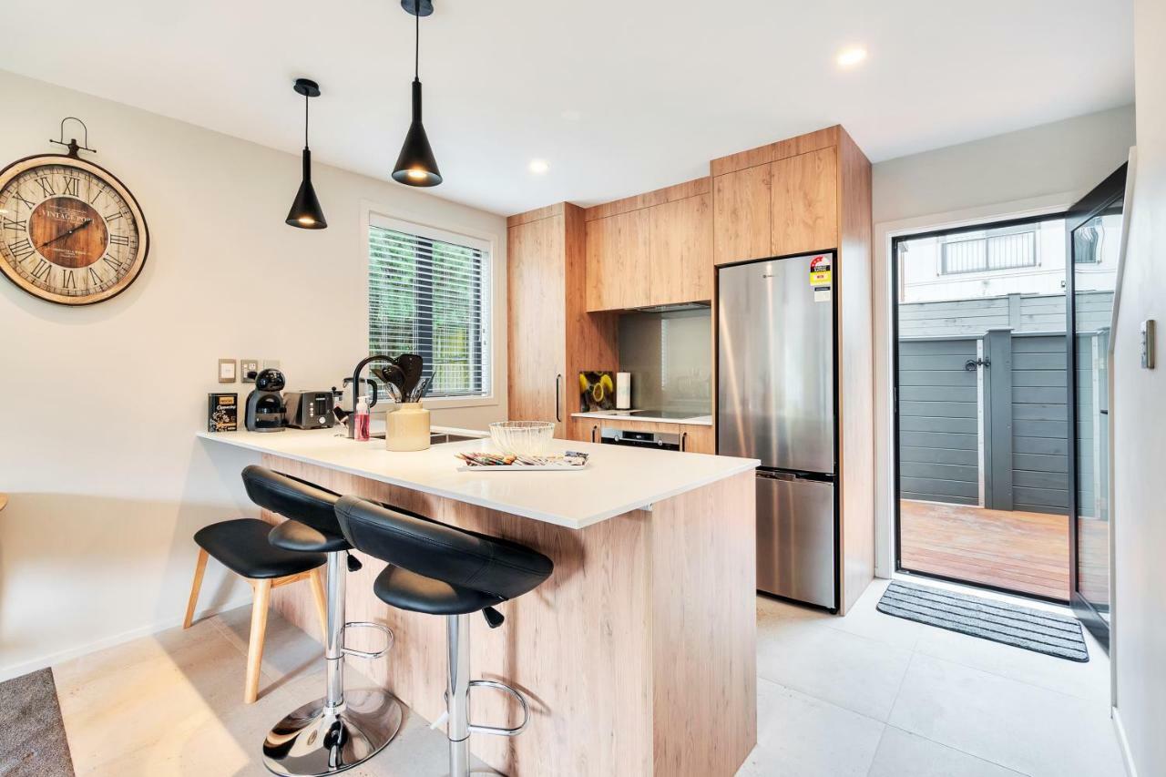 Greenwich Townhouse With Parking And Air-Con 奥克兰 外观 照片